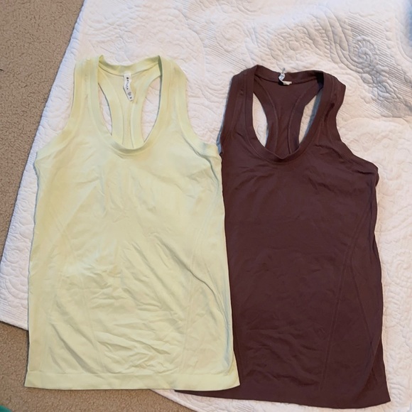 Athleta Tops - Athleta momentum  tanks size XS,